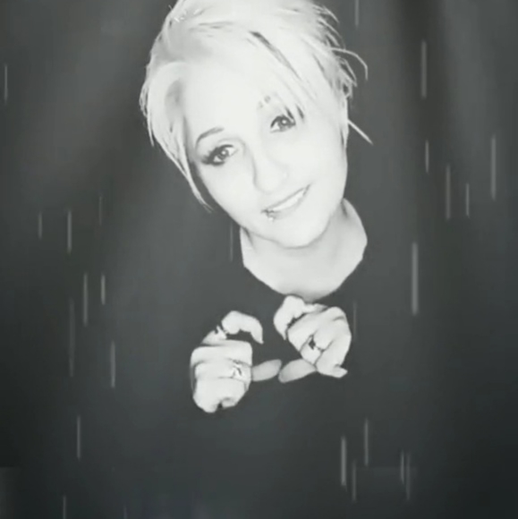 Meet your Posher, Crash - Picture 3 of 17